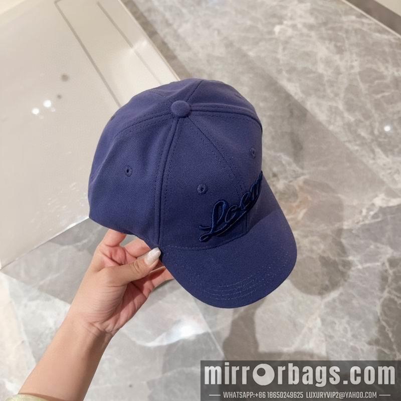 Replica Loewe cap dx44