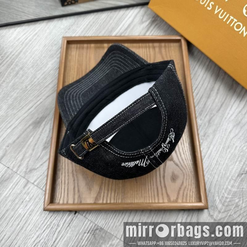Replica LV cap dx105