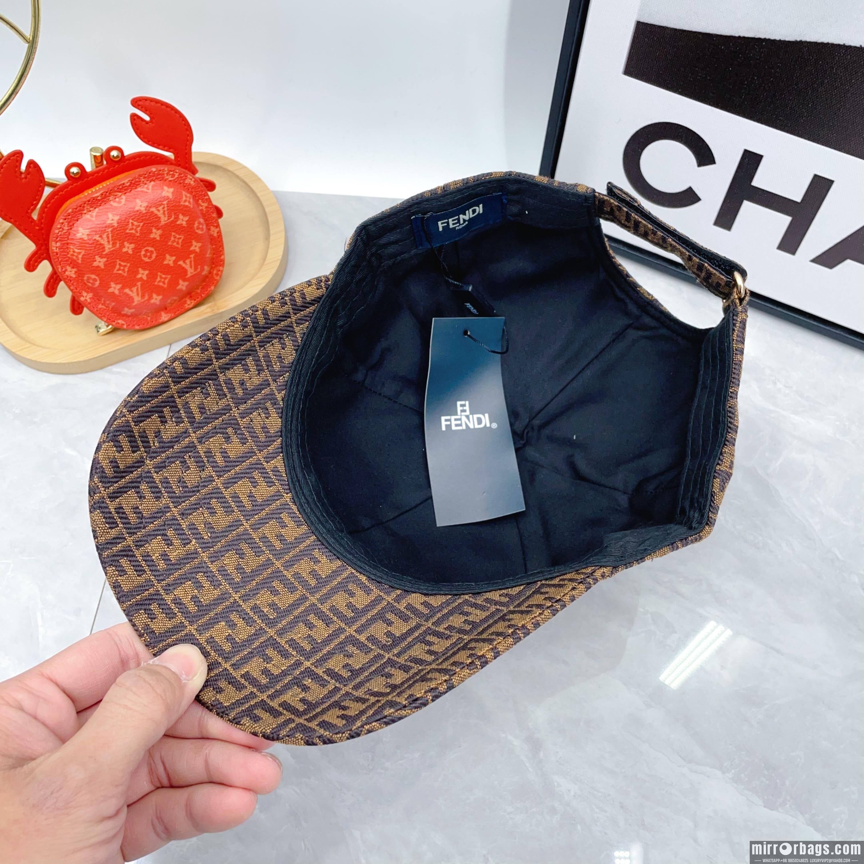 Replica Fendi cap dx64