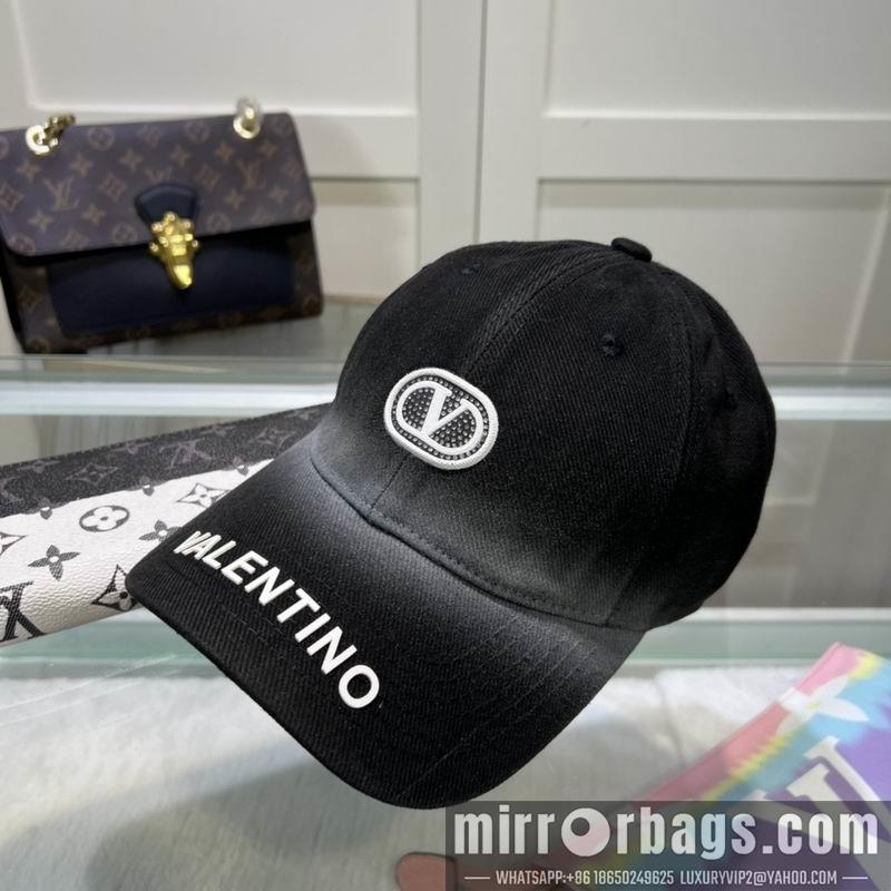 Replica Valentino Hat dx02