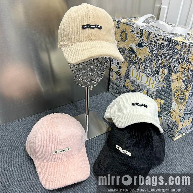 Replica Miumiu cap dx78