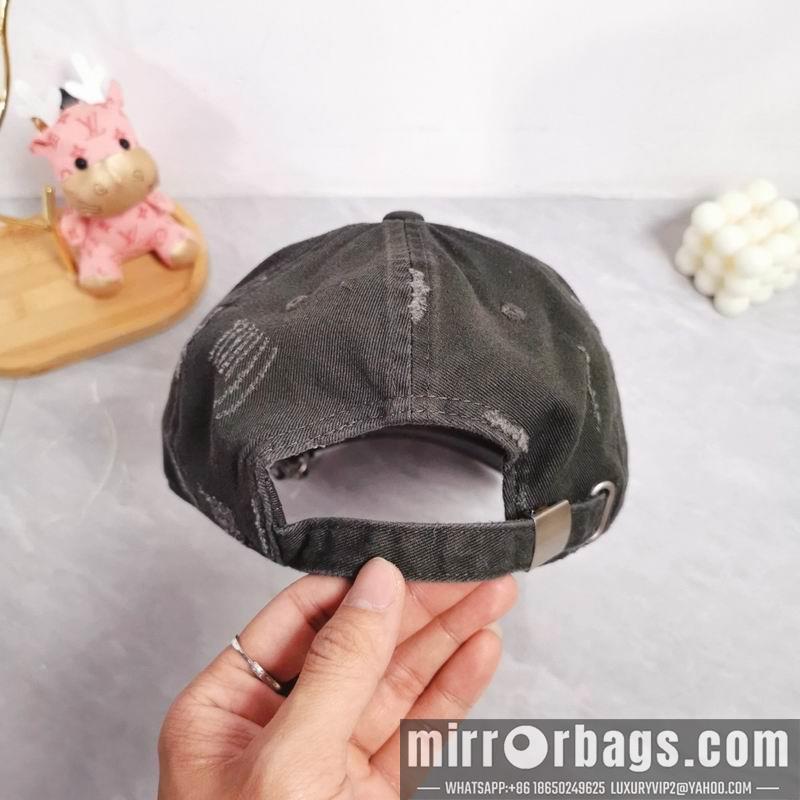 Replica Balenciaga Cap dx18