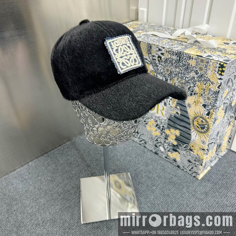 Replica Loewe cap dx16