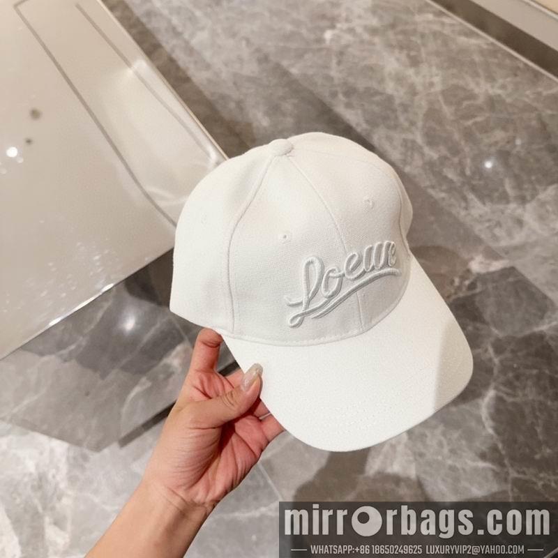 Replica Loewe cap dx44