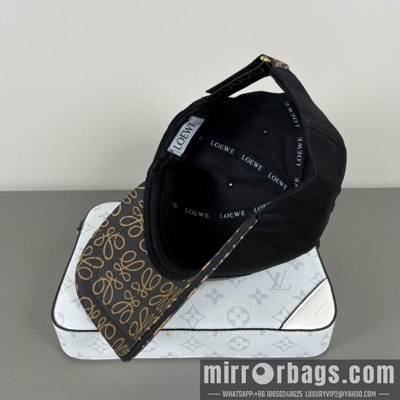 Replica Loewe cap dx37