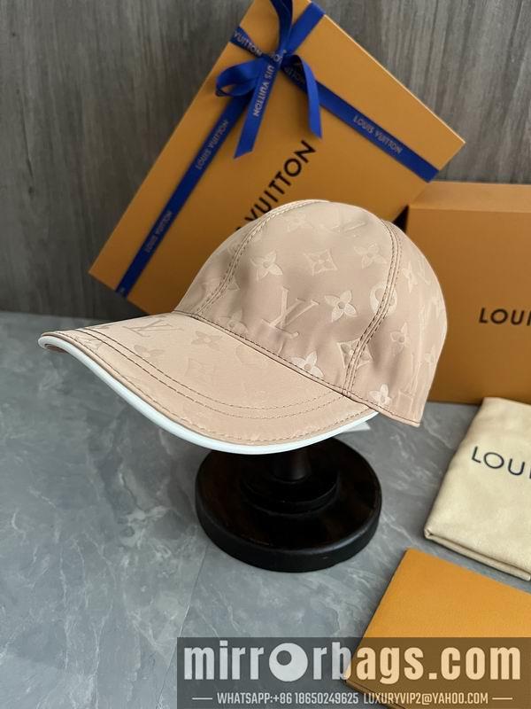 Replica LV cap dx03
