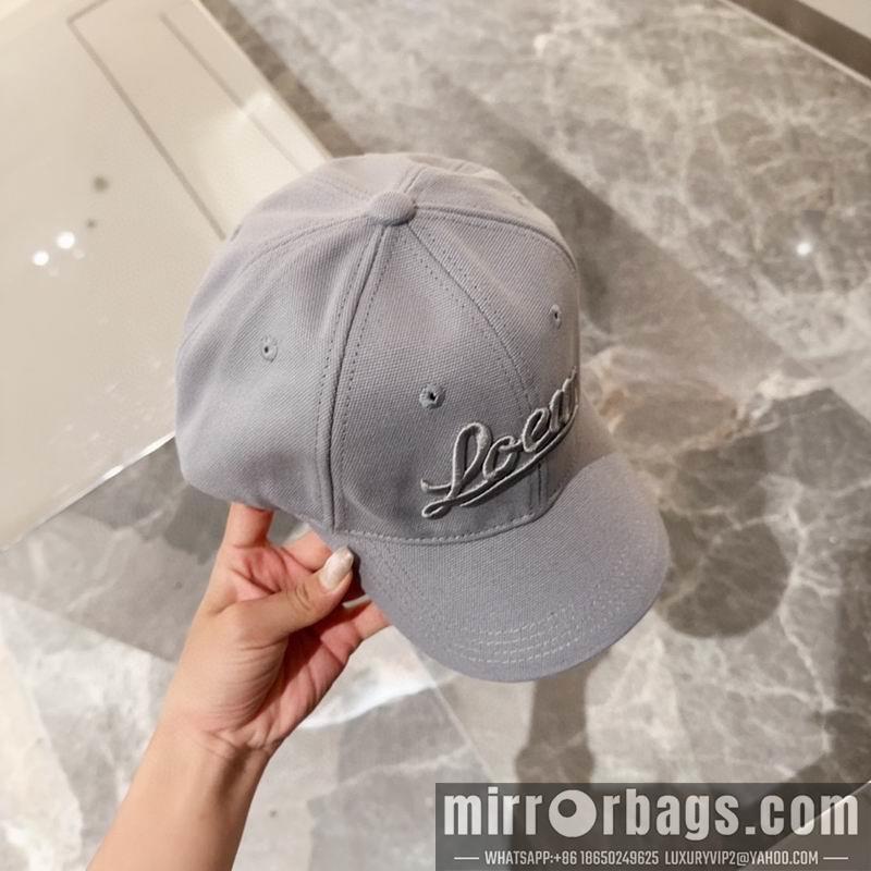Replica Loewe cap dx44