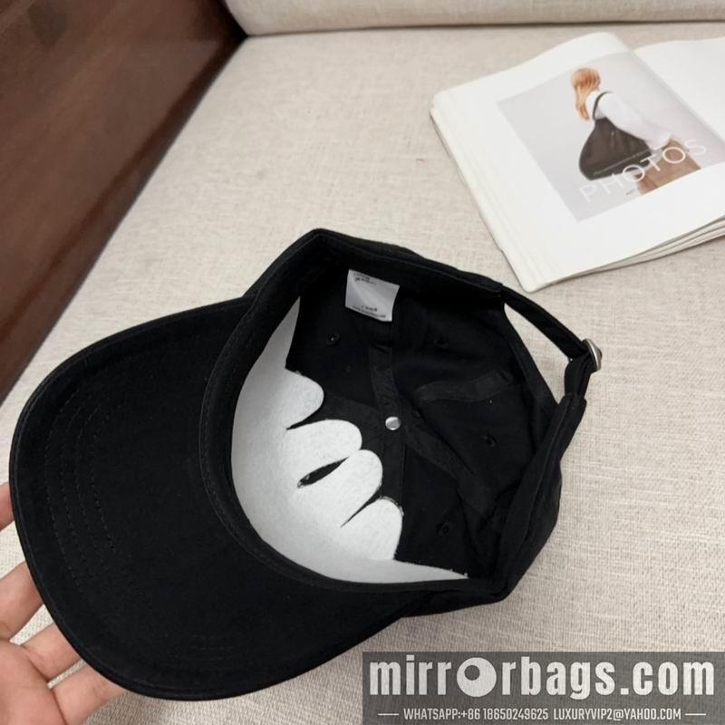 Replica Other cap dx42