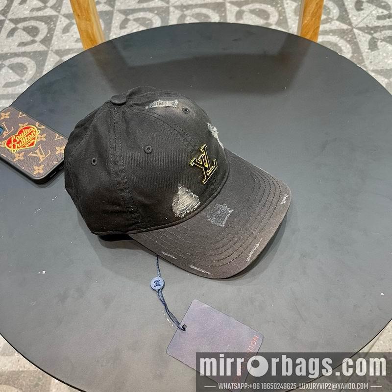 Replica LV cap 050706