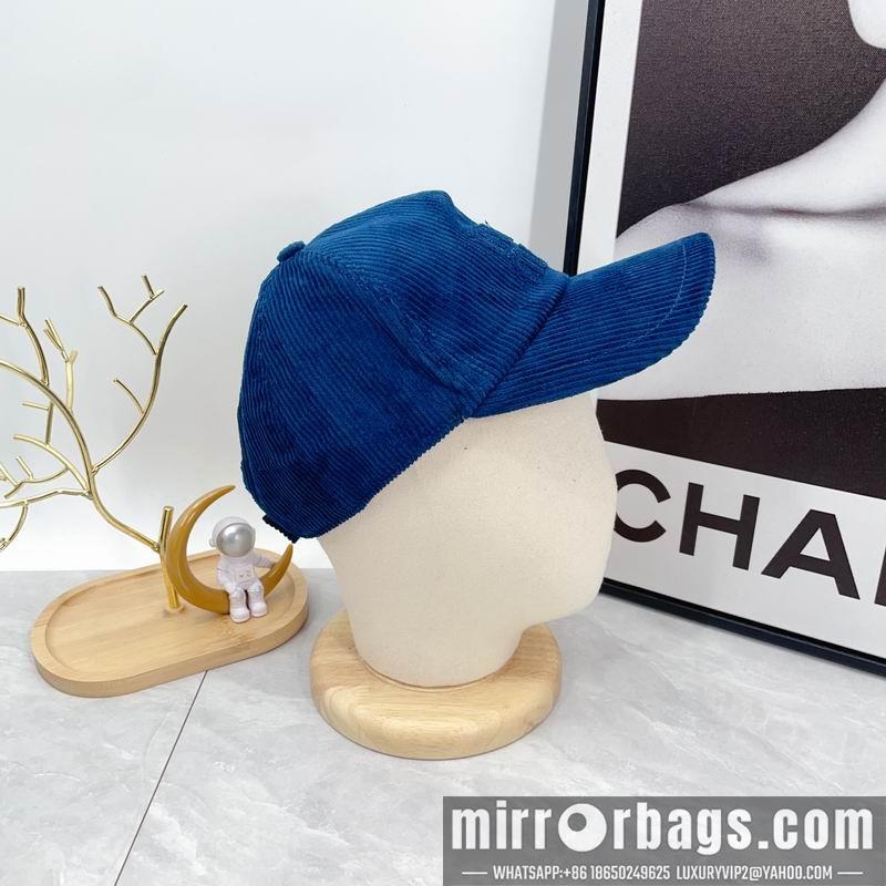 Replica Miumiu Cap dx34