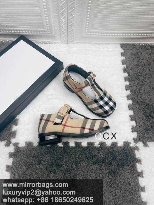 Replica Burbrerry sz26-35CX417