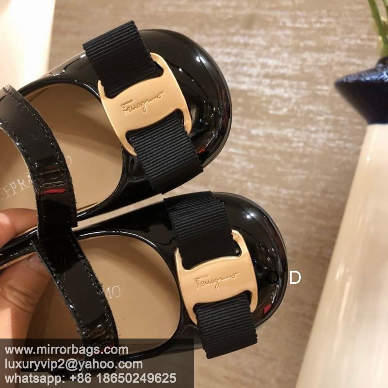 Replica Ferragamo sz14-19 3C MMD1101