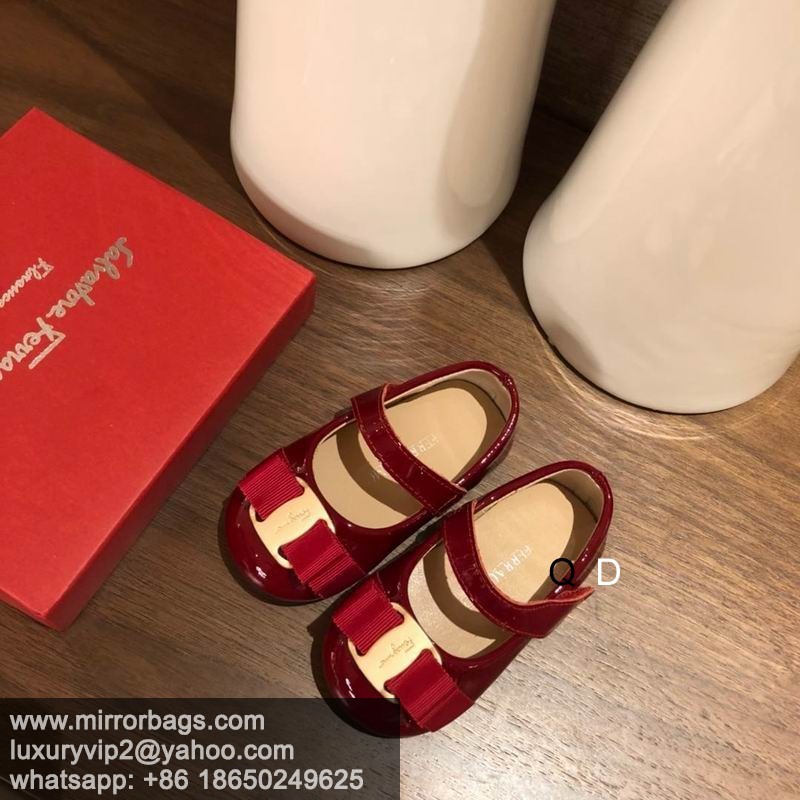 Replica Ferragamo sz14-19 3C MMD1101