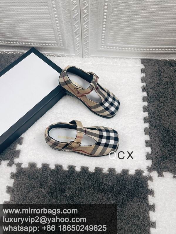 Replica Burbrerry sz26-35CX417