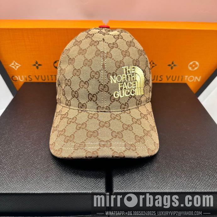 Replica Dior x The North Face Cap dxn11