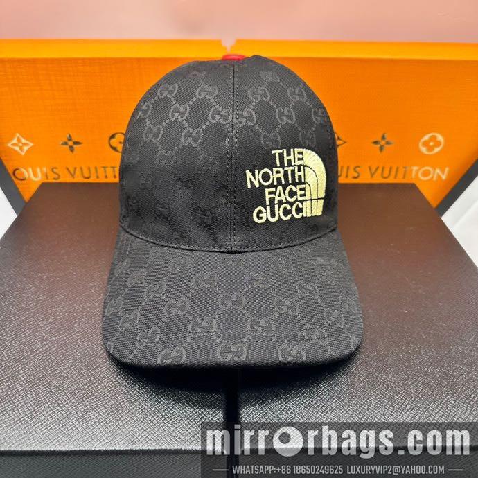 Replica Dior x The North Face Cap dxn11