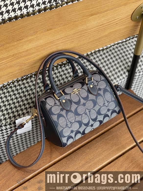 Replica Coach Bags CH370 JH