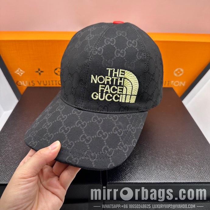 Replica Dior x The North Face Cap dxn11
