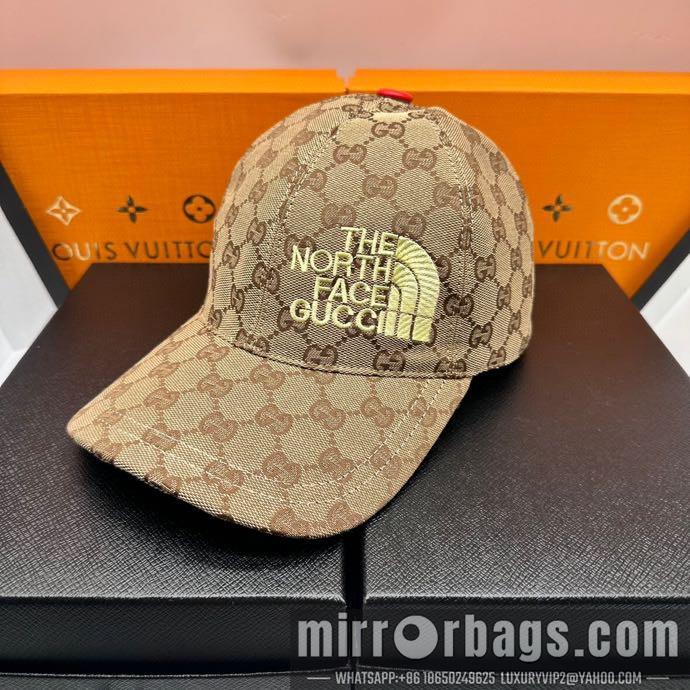 Replica Dior x The North Face Cap dxn11