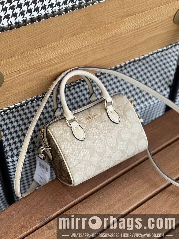 Replica Coach Bags CH160 JH