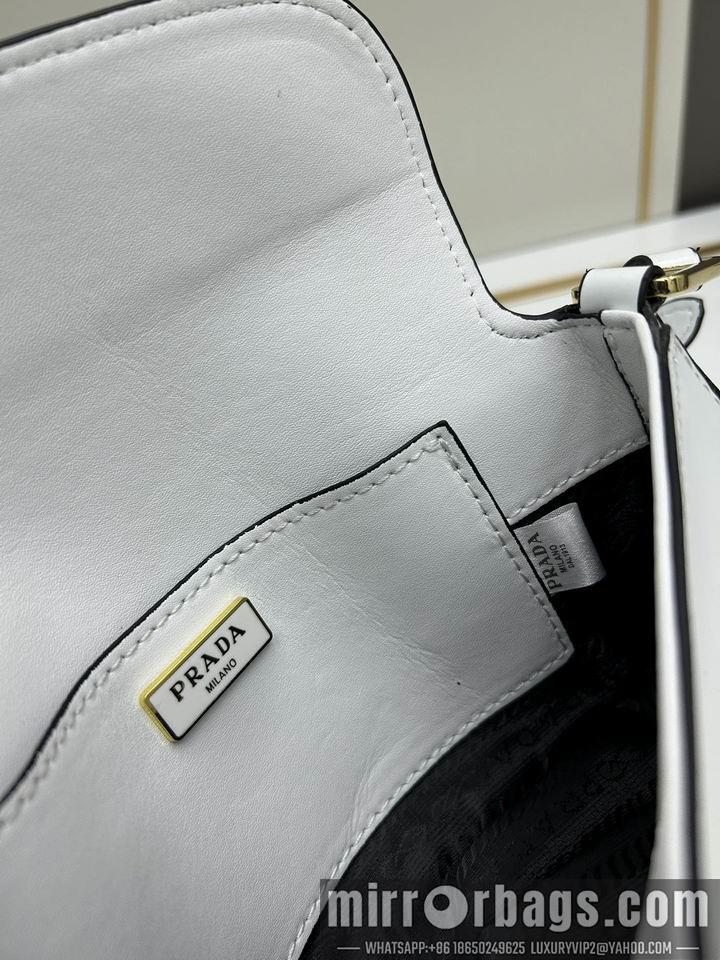 Replica Prada Bags Prada 817 24x12x4cm jj2