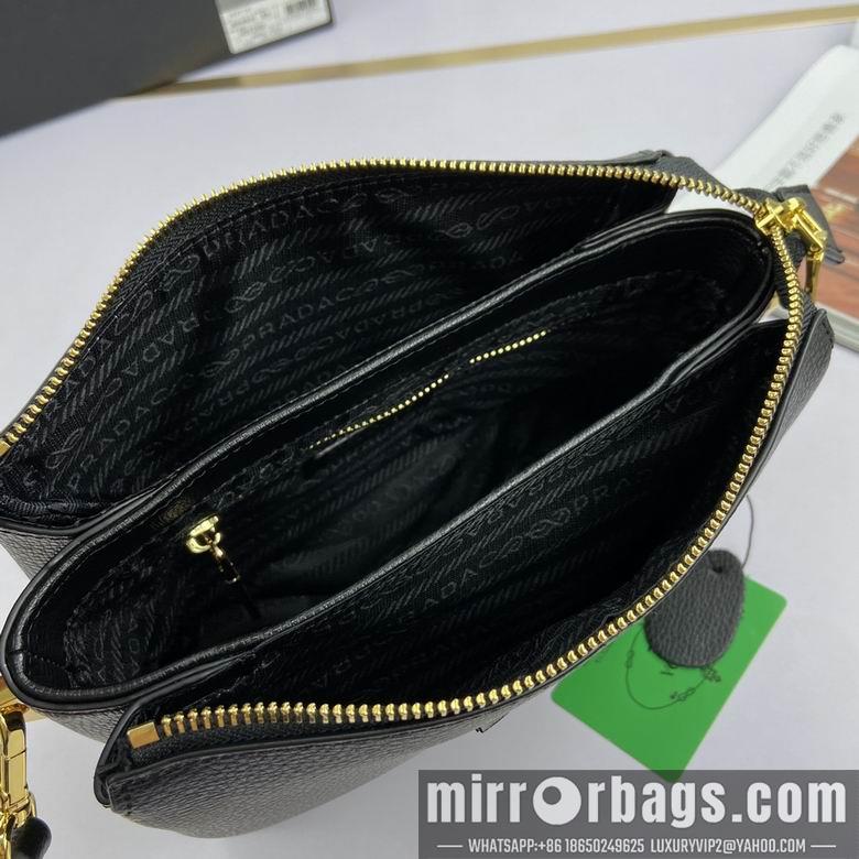 Replica Prada Bags WW66136 21X15X9