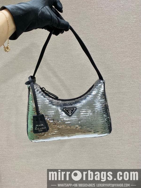 Replica Prada Bags Re-Edition Hobo 1NE515 23x13x5cm ap 01