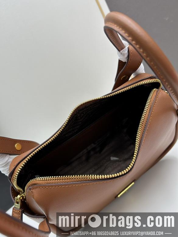Replica Prada Bags Prada Lindy 25x18x10.5cm jj1