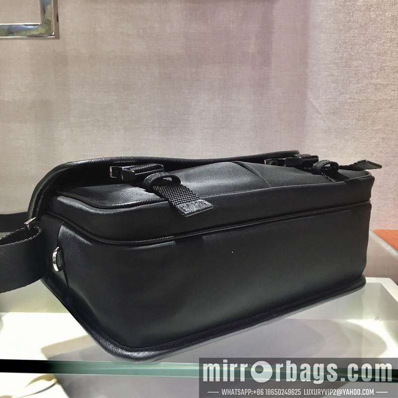 Replica Prada Bags Re-Nylon Saffiano 2VD169B 26x20x10cm ap 23