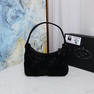 Replica Prada Bags Re-Edition 8802 17X长6X22cm ZY