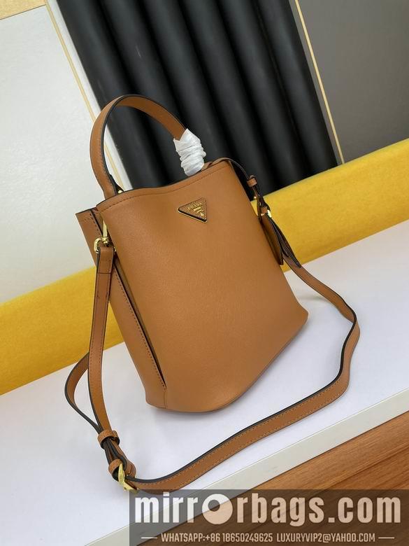 Replica Prada Bags WW1BA213棕 23X13X22