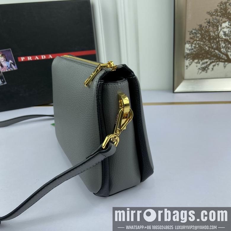 Replica Prada Bags WW66136 21X15X9