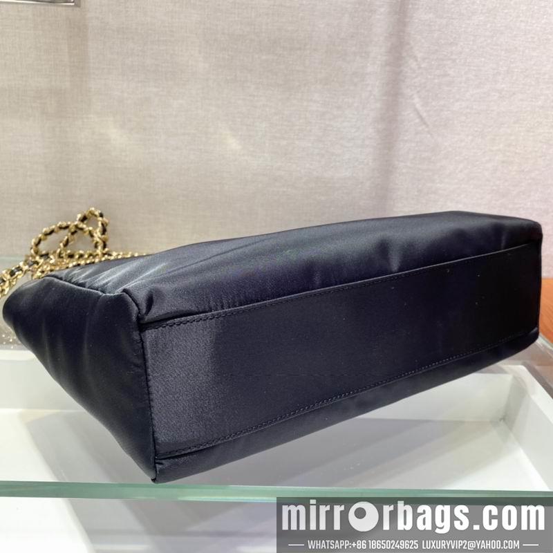Replica Prada Bags Vintage 1BD621 30x24x6cm ap 54