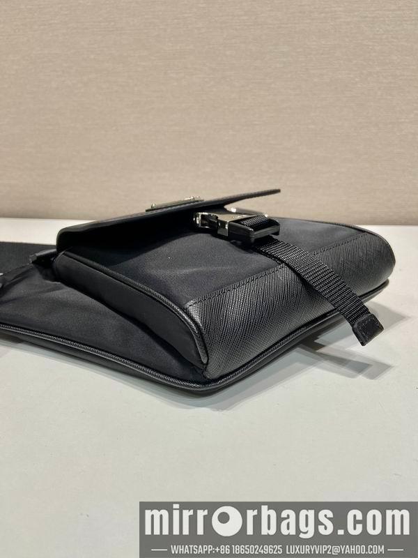 Replica Prada Bags Prada 2VH160 Re-Nylon 16x20x2.5cm AP