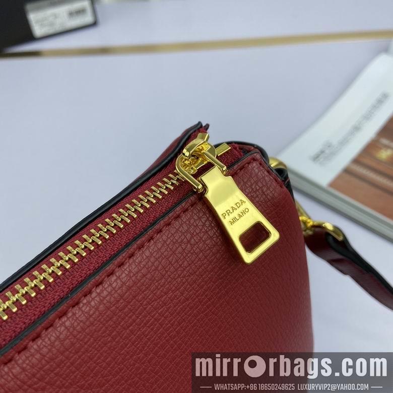 Replica Prada Bags WW66136 21X15X9