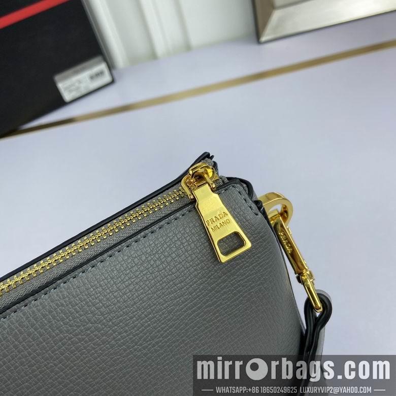 Replica Prada Bags WW66136 21X15X9