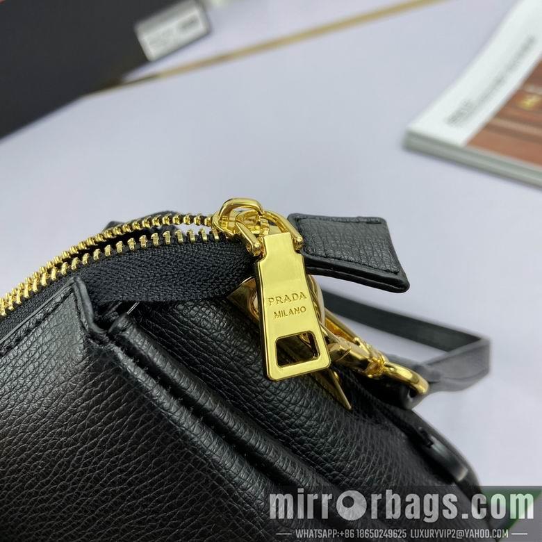 Replica Prada Bags WW66136 21X15X9