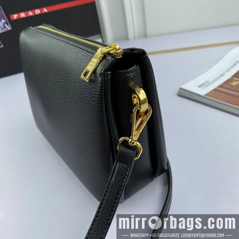 Replica Prada Bags WW66136 21X15X9