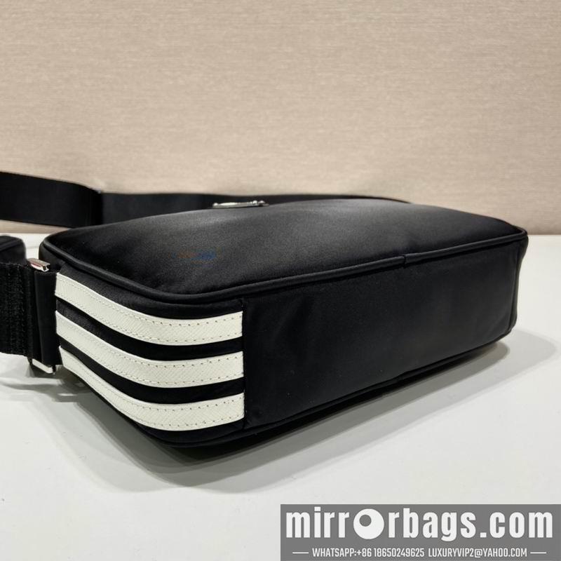 Replica Prada Bags Re-Nylon Saffiano 2VH142 25x19x7cm ap 07