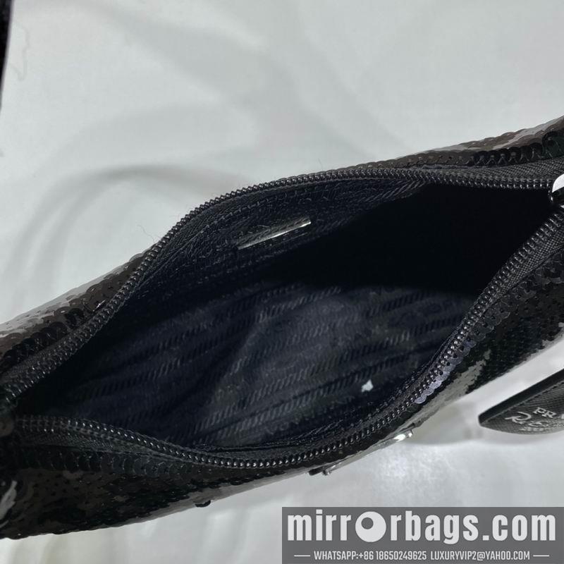 Replica Prada Bags Re-Edition Hobo 1NE515 23x13x5cm ap 01