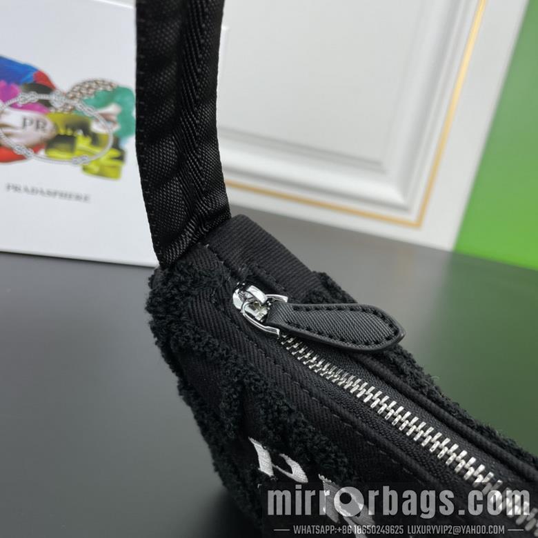 Replica Prada Bags Hobo Re-Edition 515 23X17X6cm YW