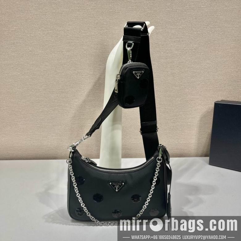 Replica Prada Bags Re-Edition AP1BH204 22X18X6.5