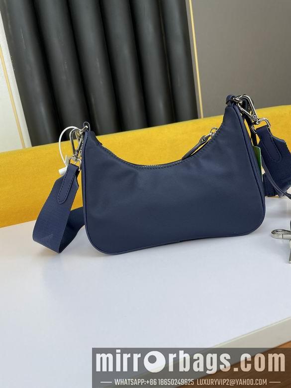 Replica Prada Bags WW2110254 22X18X6.5