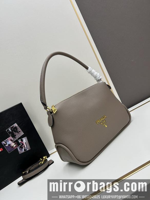 Replica Prada Bags Prada 1BA109 30x22x10cm jj1