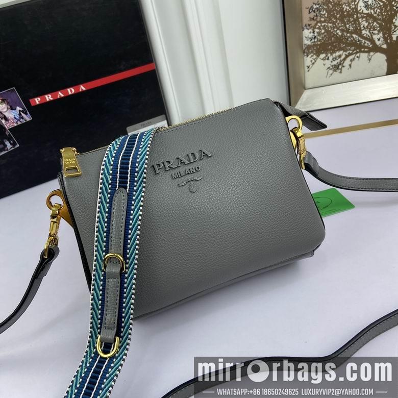 Replica Prada Bags WW66136 21X15X9