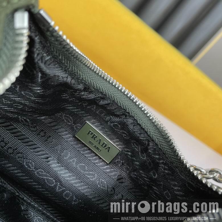Replica Prada Bags WW2110254 22X18X6.5
