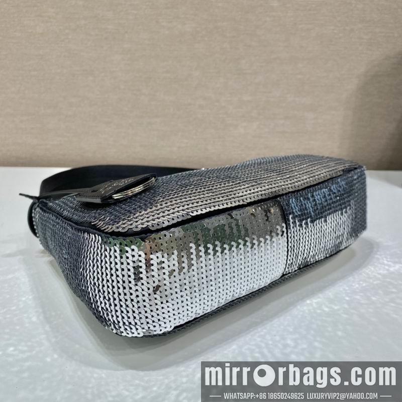 Replica Prada Bags Re-Edition Hobo 1NE515 23x13x5cm ap 01