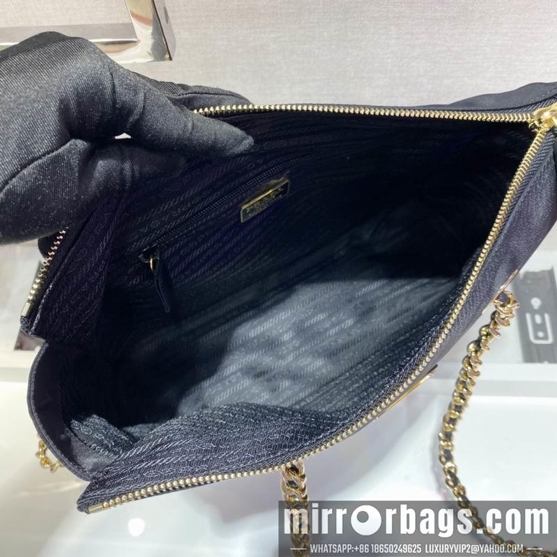 Replica Prada Bags Vintage 1BD621 30x24x6cm ap 54