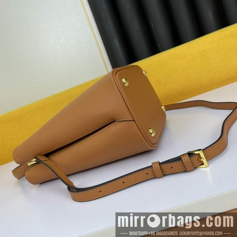 Replica Prada Bags WW1BA213棕 23X13X22