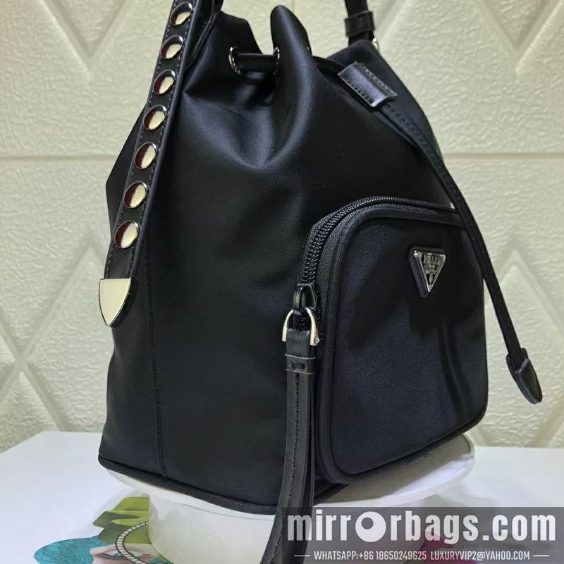 Replica Prada Bags 938-1 17.5X22.5X13cm CN